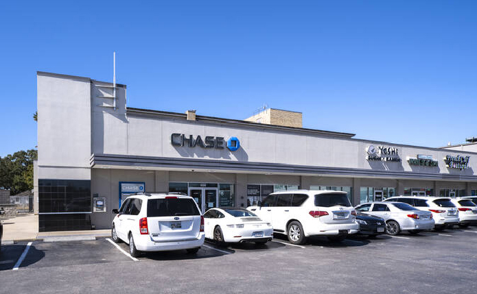 Chase Bank at West U Marketplace in Houston, TX