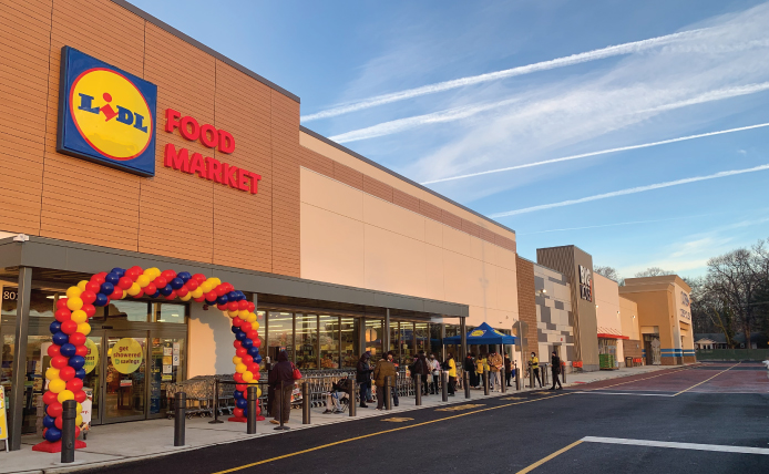 Balloon arch at entryway to LIDL at Collegetown Shopping Center