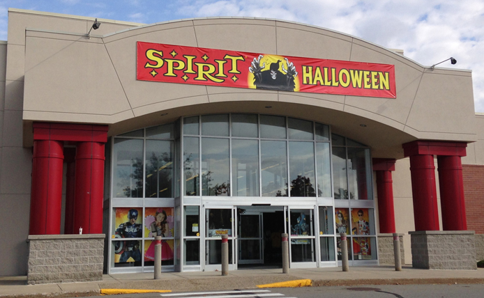 Storefront of Spirit of Halloween in Brixmor shopping center