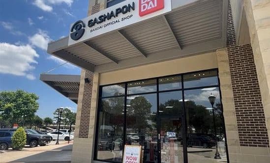 Gashapon storefront at LaCenterra at Cinco Ranch.