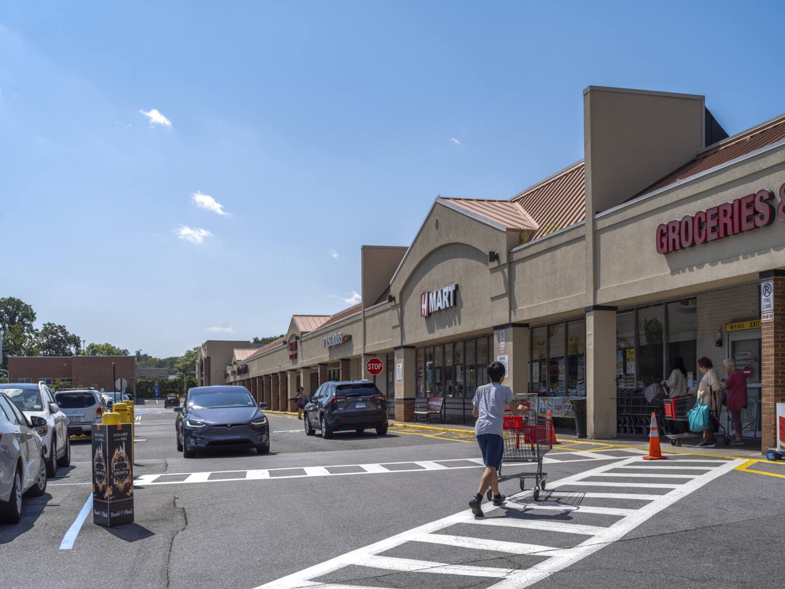 Dalewood I, II & III Shopping Center